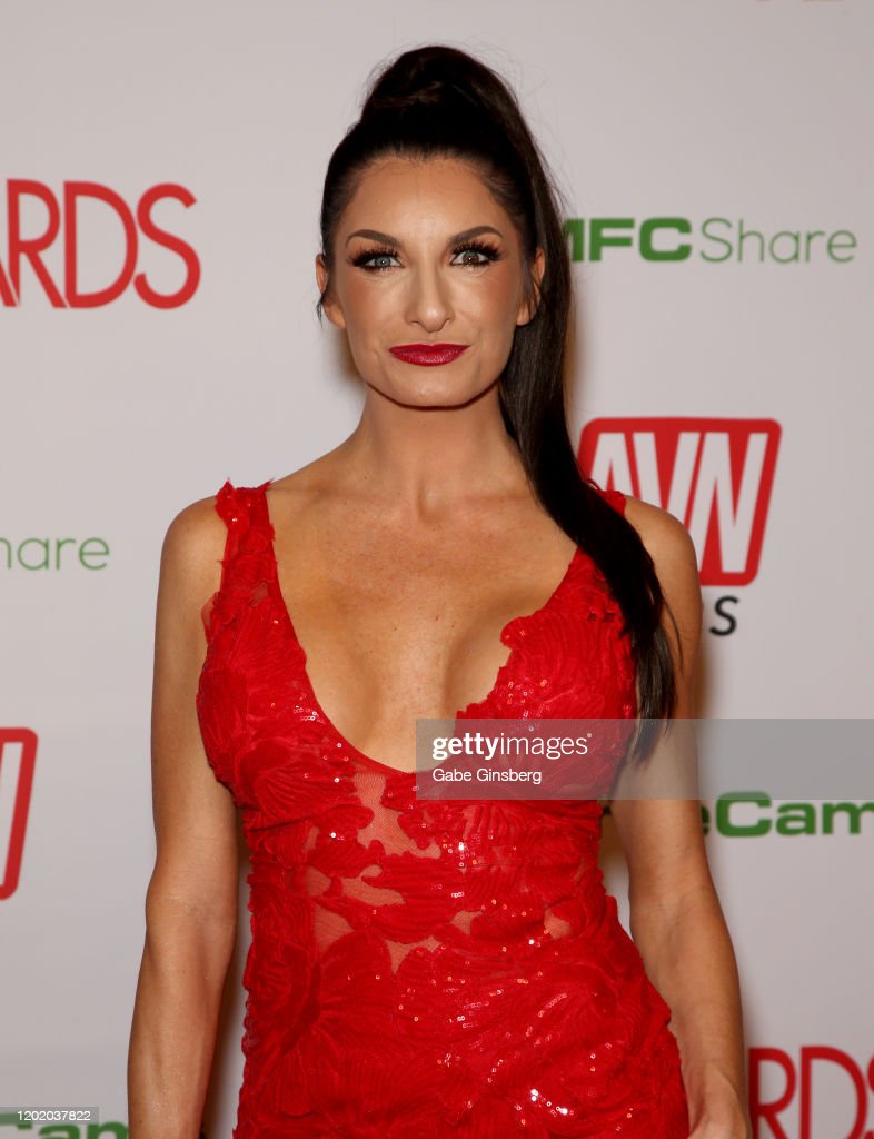 Clothing Silvia Saiges Red Avn Gown Sweeky 8609